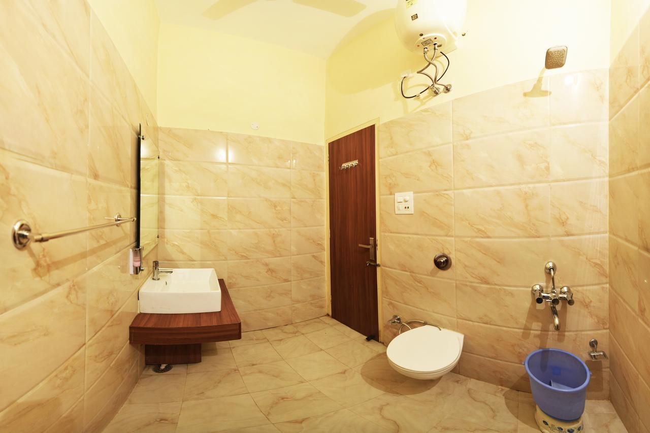 Hotel Palace Amritsar Exterior foto