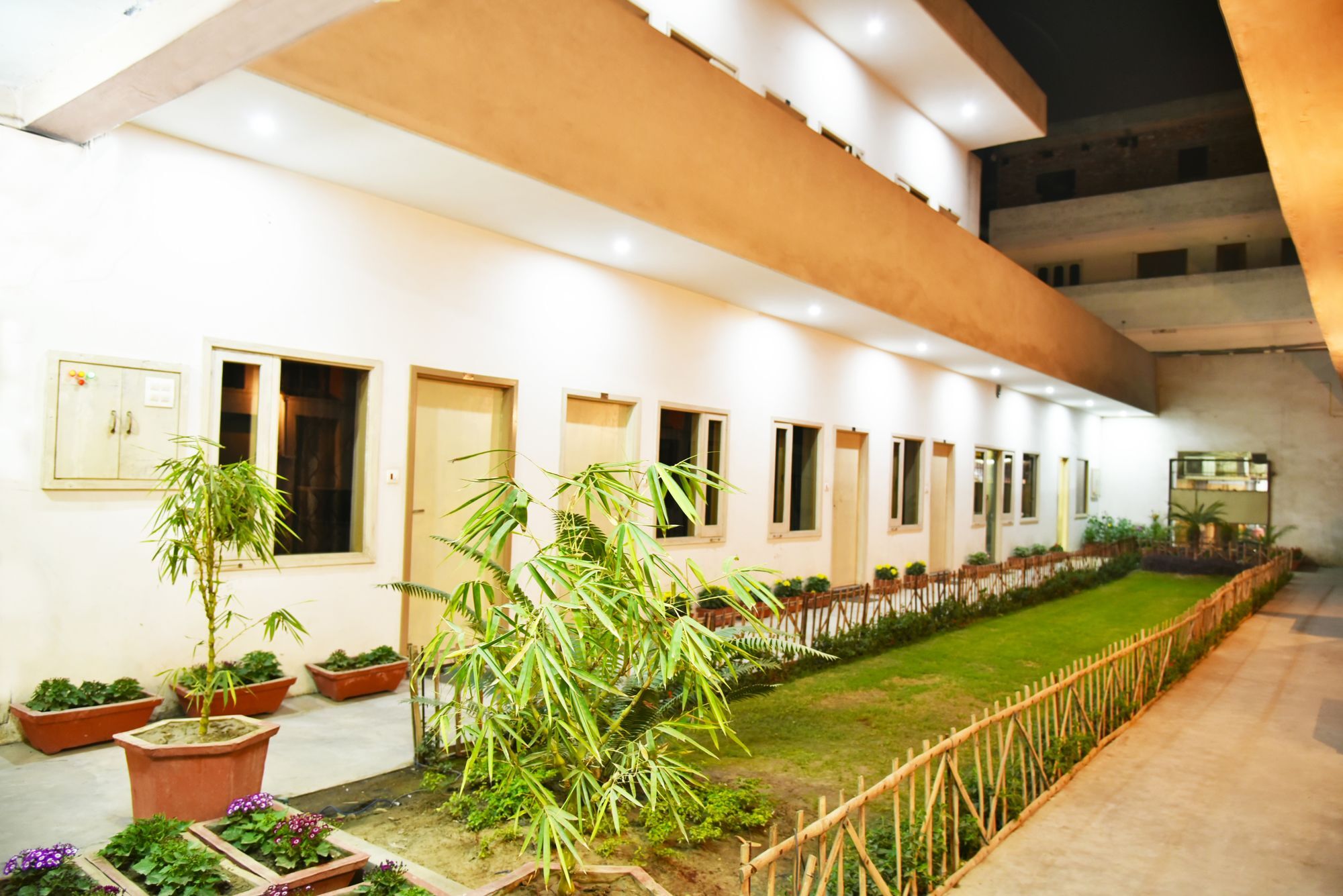 Hotel Palace Amritsar Exterior foto